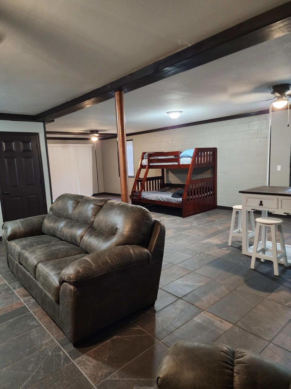 Cozy Pigeon Forge Home W Hot Tub Near River Ngoại thất bức ảnh