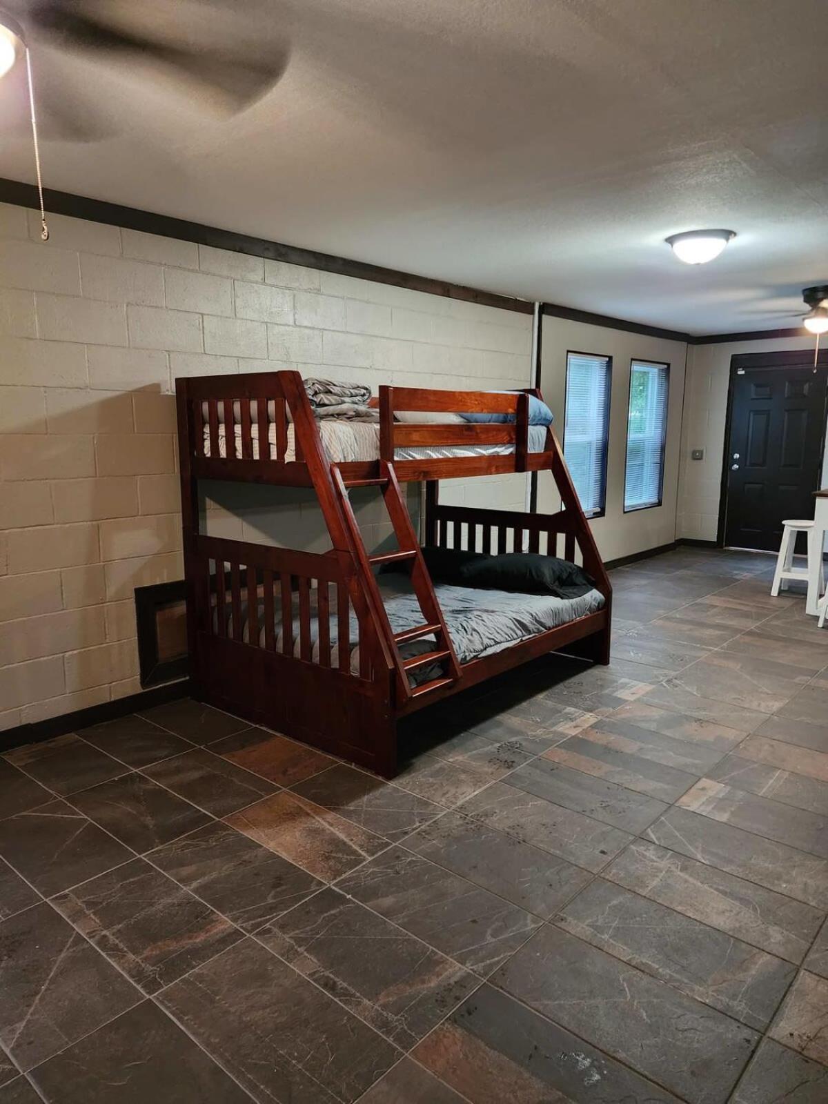 Cozy Pigeon Forge Home W Hot Tub Near River Ngoại thất bức ảnh