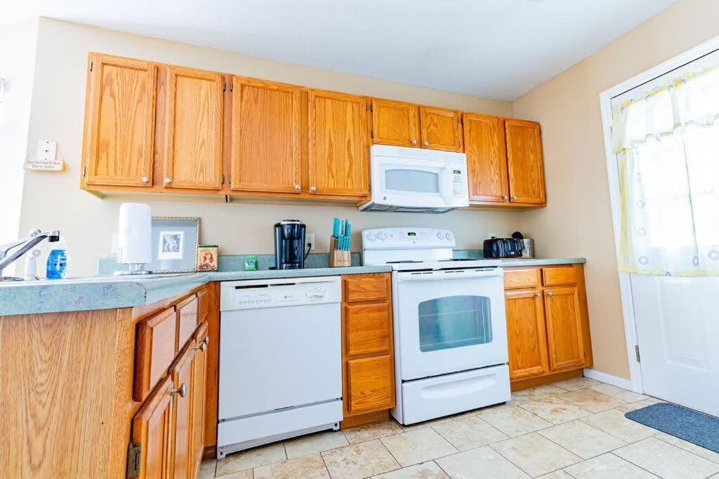 Cozy Pigeon Forge Home W Hot Tub Near River Ngoại thất bức ảnh