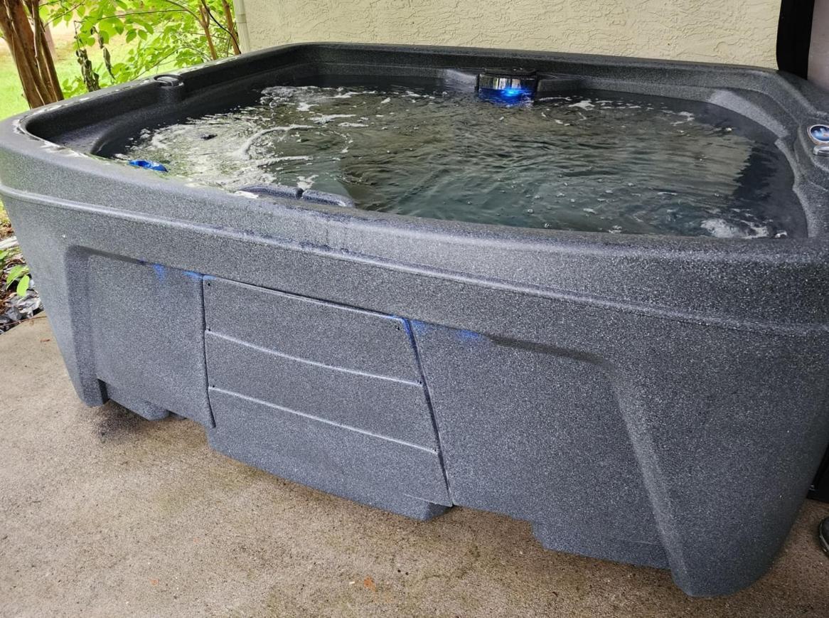 Cozy Pigeon Forge Home W Hot Tub Near River Ngoại thất bức ảnh